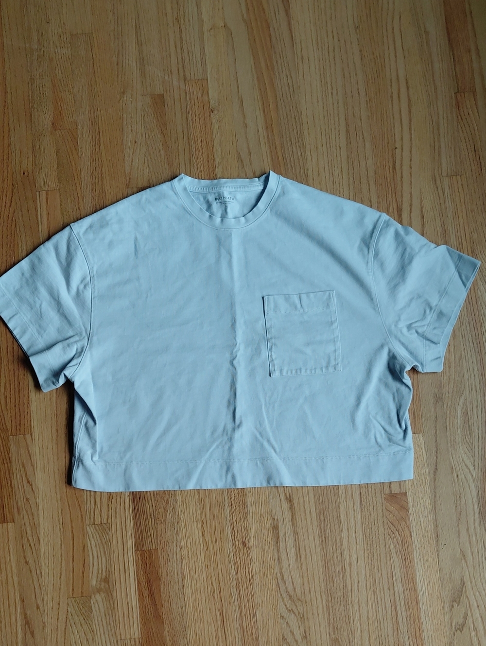 Athleta small light blue Cropped Pocket Tee